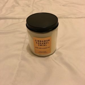 White Barn Candle